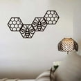 thumbnail image 4 of Artesanía de madera decorada con panal hexagonal para paredes del hogar y decoraciones de patio. Colgantes huecos., 4 of 6