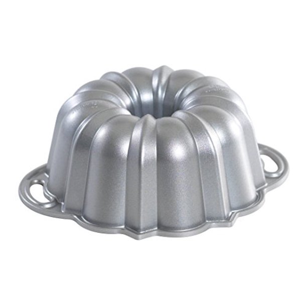 Nordic Ware Platinum Collection Original 6Cup Bundt Pan