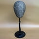 thumbnail image 2 of Soporte de escritorio para pelucas con maniquí de diamantes de imitación, con base, ligero y desmontable. Diamante de imitación negro, 2 of 7