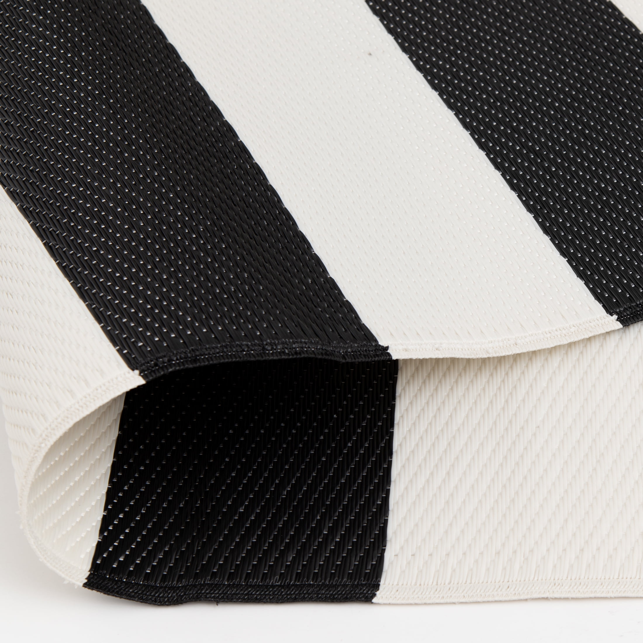 Mainstays 5'X7' Black and White Stripe Reversible Outdoor Plastic Rug