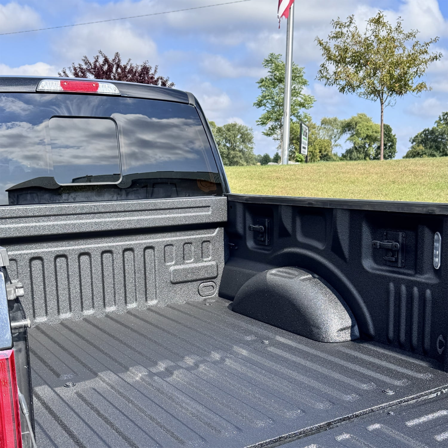 Flak Jacket PRO 1-Gallon Truck Bed Liner Kit with Application Gun – Complete Black 2K Polyurethane Spray-On System – DIY Textured Protective Coating for Trucks, Metal Panels & Pickups