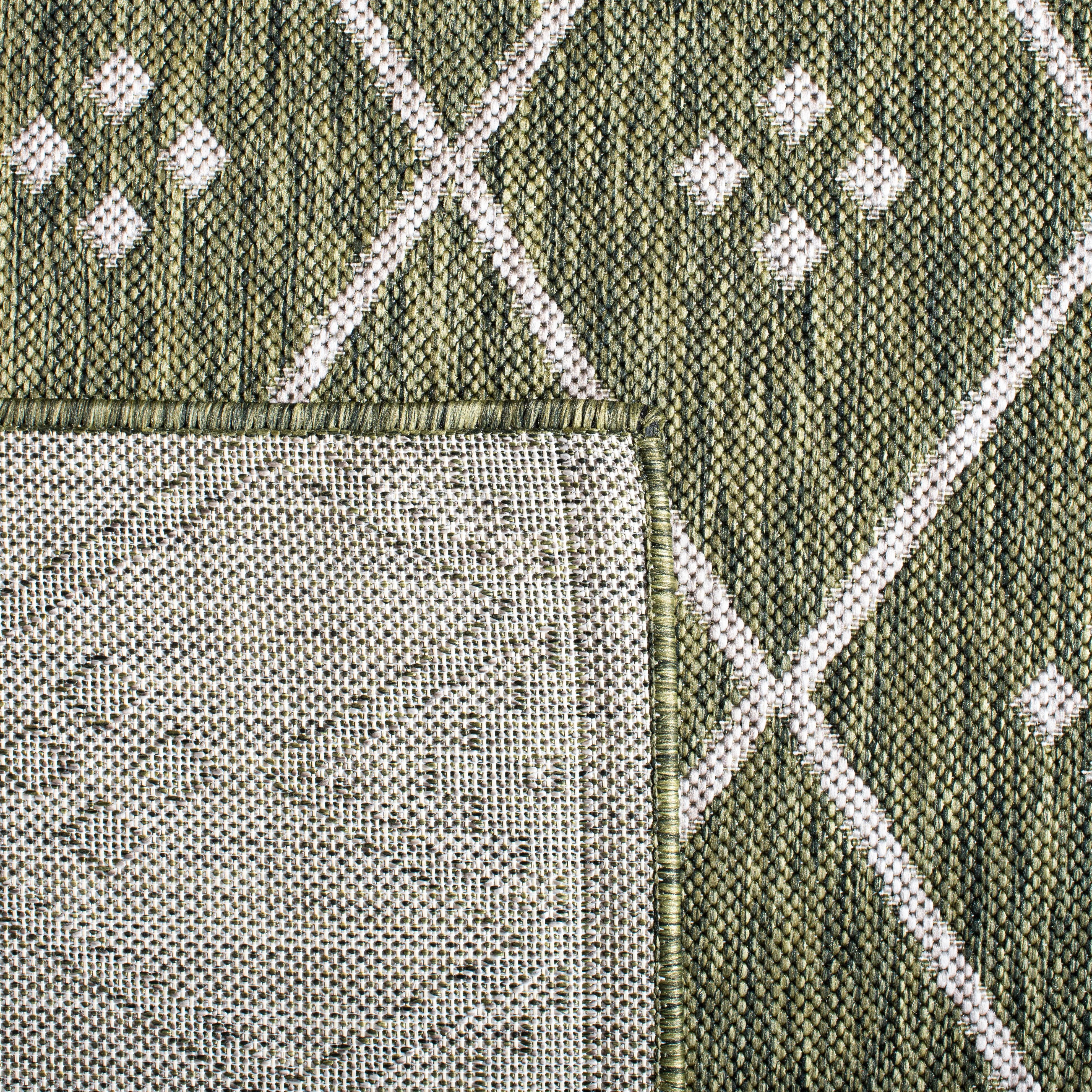 SAFAVIEH Courtyard Wasif Geometric Indoor/Outdoor Area Rug, Green/Grey, 6'7" x 9'6"