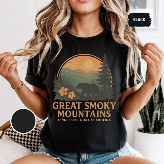 Retro Great Smoky Mountains National Park T-shirt, Nature Lover Apparel, Mountains Graphic Tee, Outdoor Adventure gift Hiking