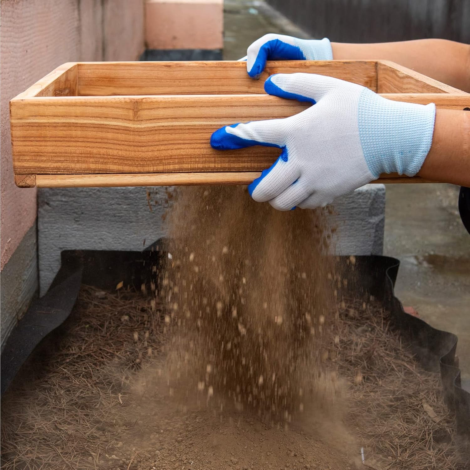Soil Sifter Garden, Multi-Purpose Soil Screen Wood Dirt Sifter Hand Held Cedar Garden Sifter for Compost, Dirt and Potting Soil (14.96in)