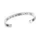 thumbnail image 1 of Pulsera clásica con frase inspiradora en acero inoxidable «You Like I Do», 1 of 4
