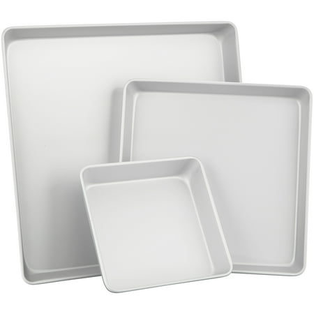 

Wilton Performance Pans Square Cake Pans Set 3 Piece - 8 12 and 16-Inch Cake Pans