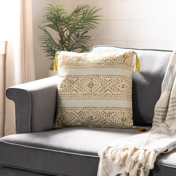 SAFAVIEH Valen 16" x 16" Southwestern Plush Pillow with Tassel, Beige/Brown