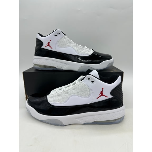 Nike Jordan Max Aura 2 Mens Basketball Shoe Ck6636-102 Size 11 US New in box