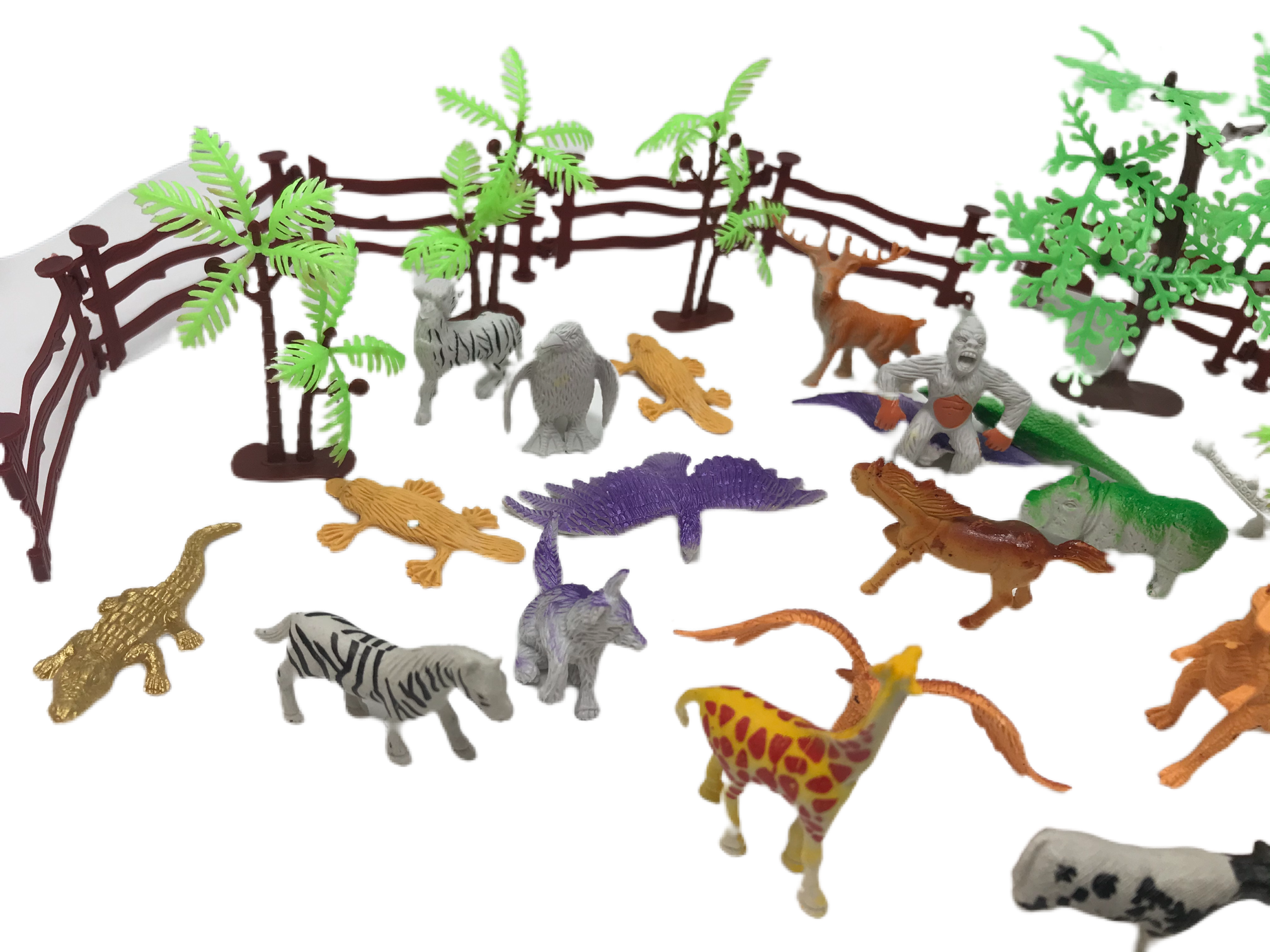 18PC Jungle Animals In A Tub Museum Quality Farm Toys Set 