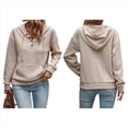 thumbnail image 2 of Sudadera Informal de Larga Acolchada con Medio Botón y Hombros Caídos para Mujer, con Capucha y Cordón Ajustable. Albaricoque XL, 2 of 7