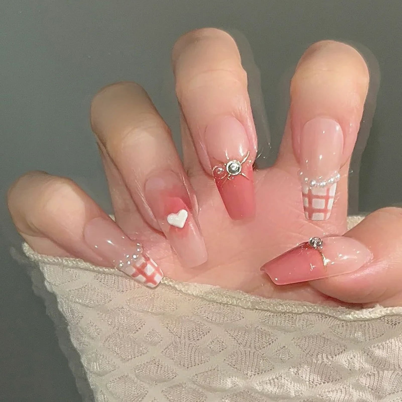 Wangy 24pcs Reusable Pearls Nail Art Artificial Nails Durable Full Cover False Nails Finger Nail DIY Decoration Women