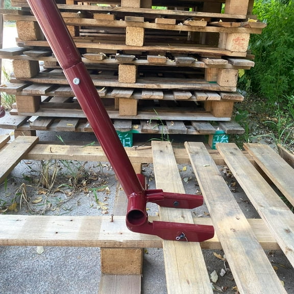 Pallet Buster Tool with 40" Handle - Articulating  for Non-Damaging Wooden Pallet & Deck Removal | Built-in Nail Puller & Anti-Slip Grip | Segmented Pipe Design for Tight Connection