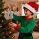 thumbnail image 4 of Adornos Navideños de Peluche con Forma de Mini Botas y Lazo para El Árbol | Adorable Decoración Navideña para Árboles de Navidad - Paquete de 10, 4 of 6
