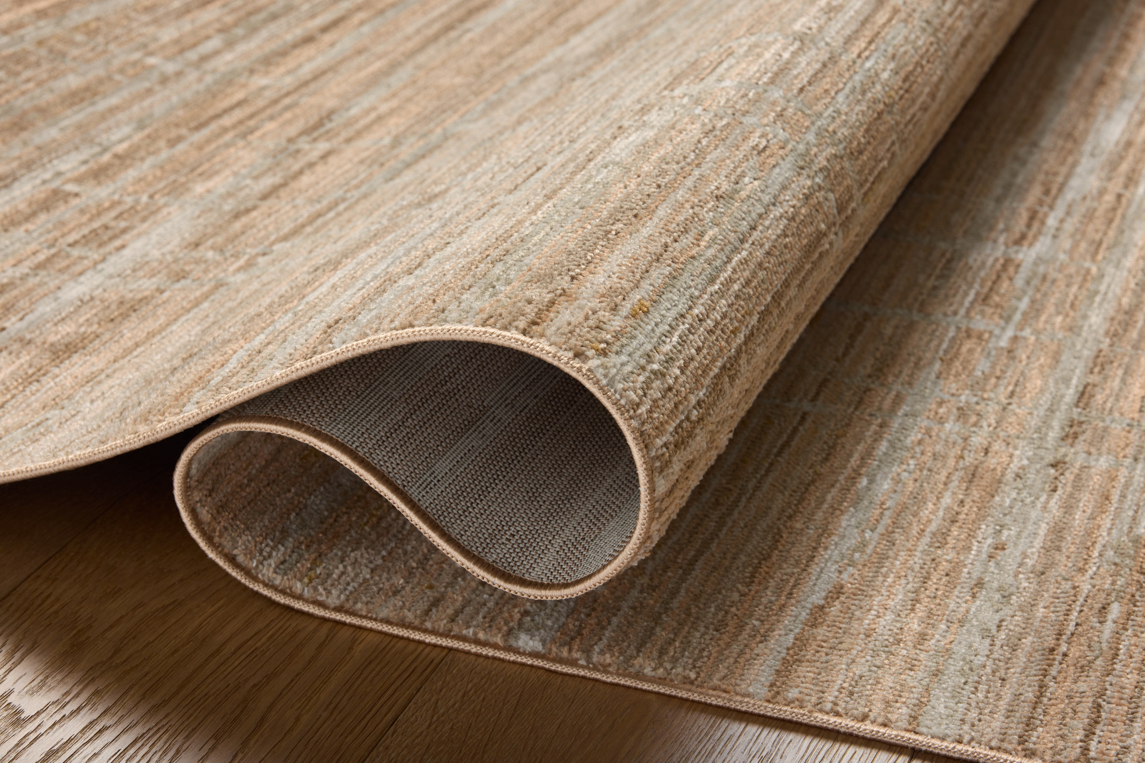 Loloi Wade Clay / Silver 5'-3" x 7'-9" Area Rug