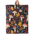 thumbnail image 1 of Couverture en Molleton à Motif de Champignons, Cadeaux, Champignons Colorés et Feuilles d'Automne, Jeté Doux 50 X 60 Pouces, Déco Automnale de Champignons Douillette - Rouge, Jaune et Marine, 1 of 6