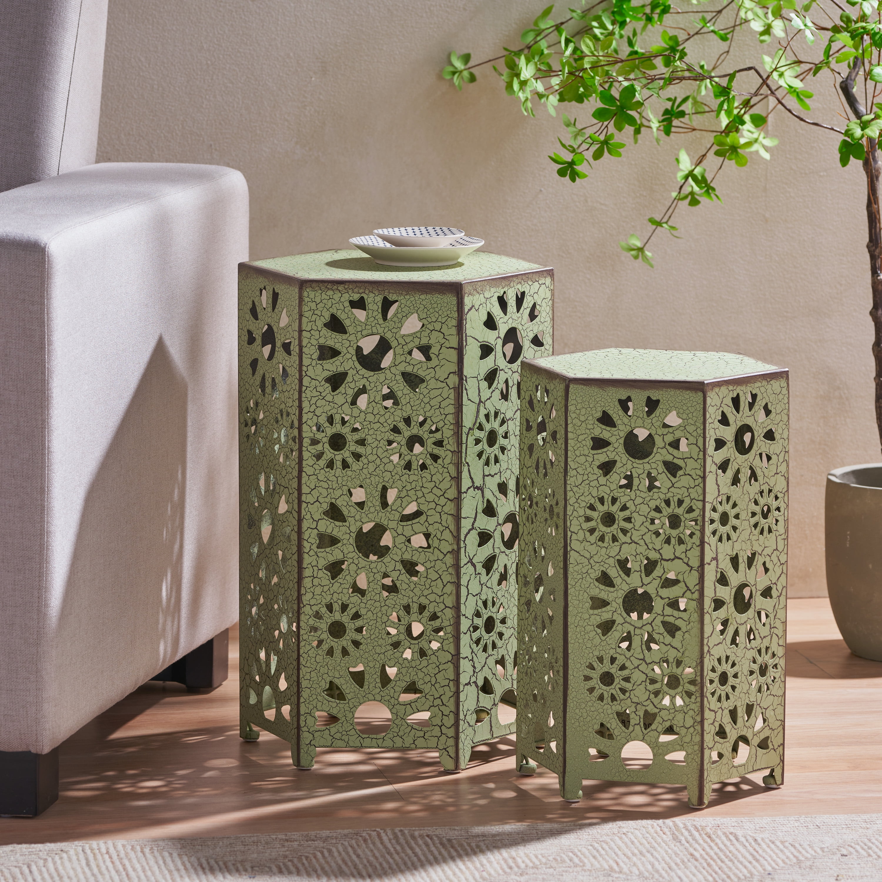 Outdoor Hollow Out Side Table Set of 2, Iron Craft Accent Tables for Patio Garden, Crackle Green
