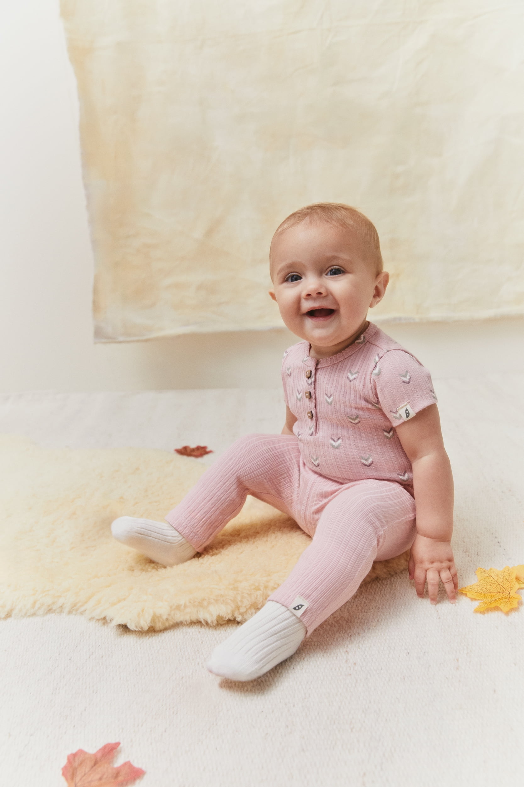 easy-peasy Baby Short Sleeve Henley Bodysuit, Sizes 0-24 Months