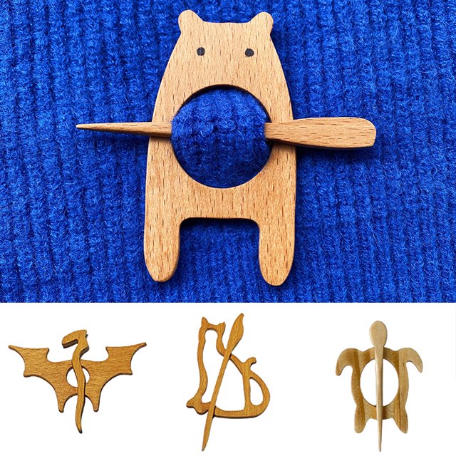 CAROOTU Brooch Pin with Wooden Animal Pattern Craft Badge Cartoon Pin Sweater Jewelry Accessory