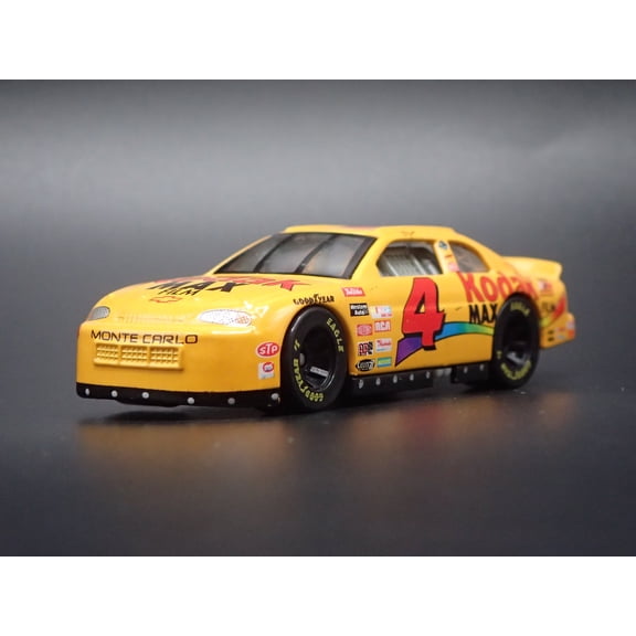 (Open Box) 1999 CHEVY CHEVROLET MONTE CARLO 4 STERLING MARLIN NASCAR 1:64 SCALE DIECAST MODEL CAR