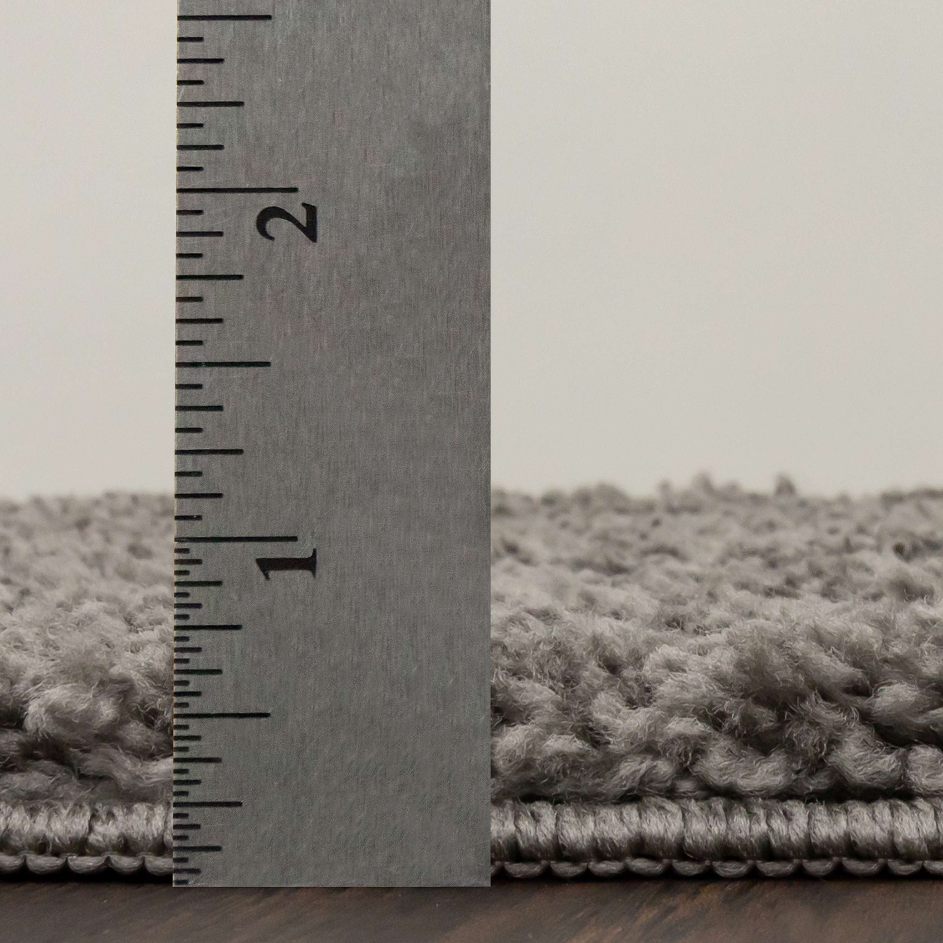 Mainstays Traditional Solid Gray Shag Indoor Hallway Runner Rug, 2' x 6'