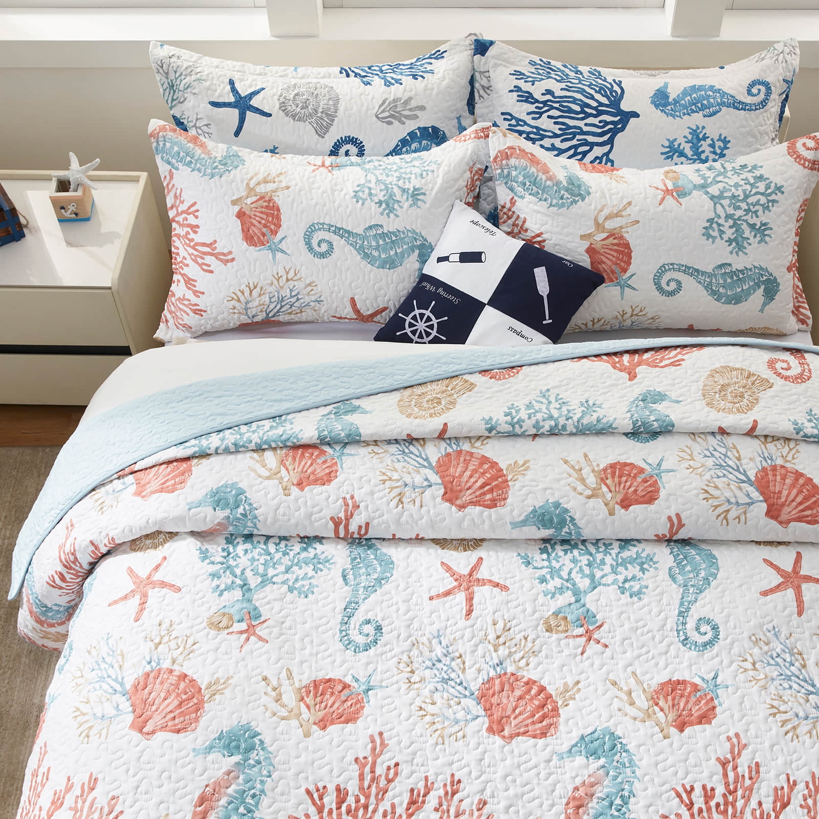 Coastal Quilt Set California King Size - Lightweight Microfiber Reversible Bedspread, 106''x118'', Coral, Includes 2 Shams