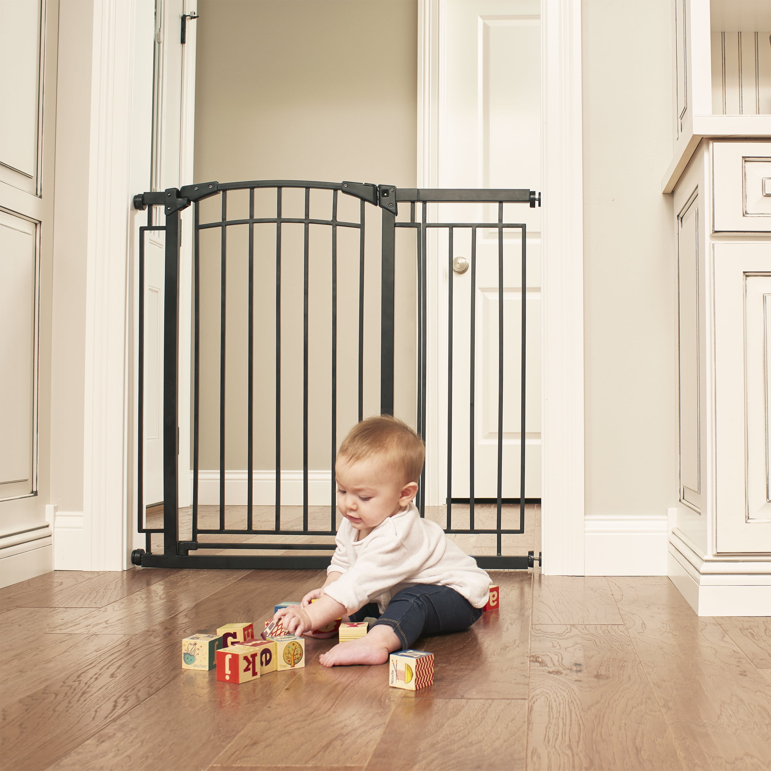 Evenflo top of retail stairs baby gate