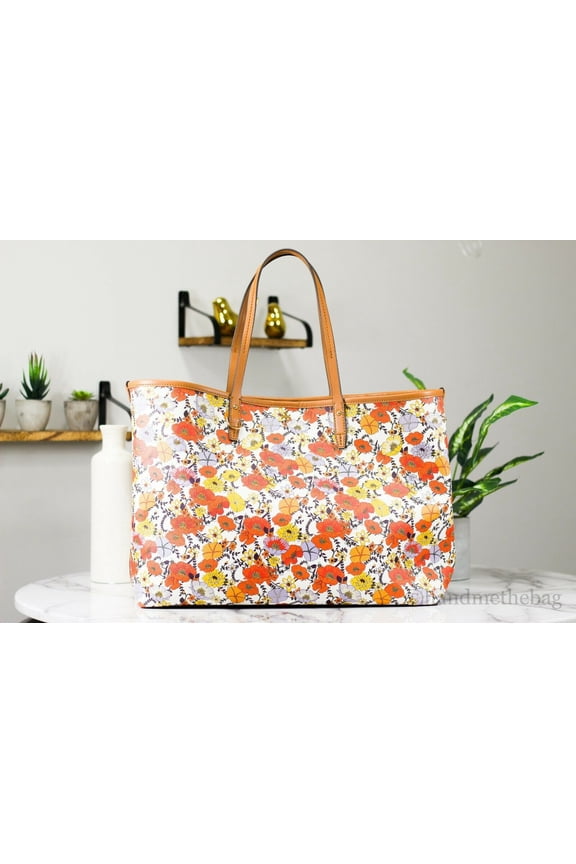 Kerrington Square Tote