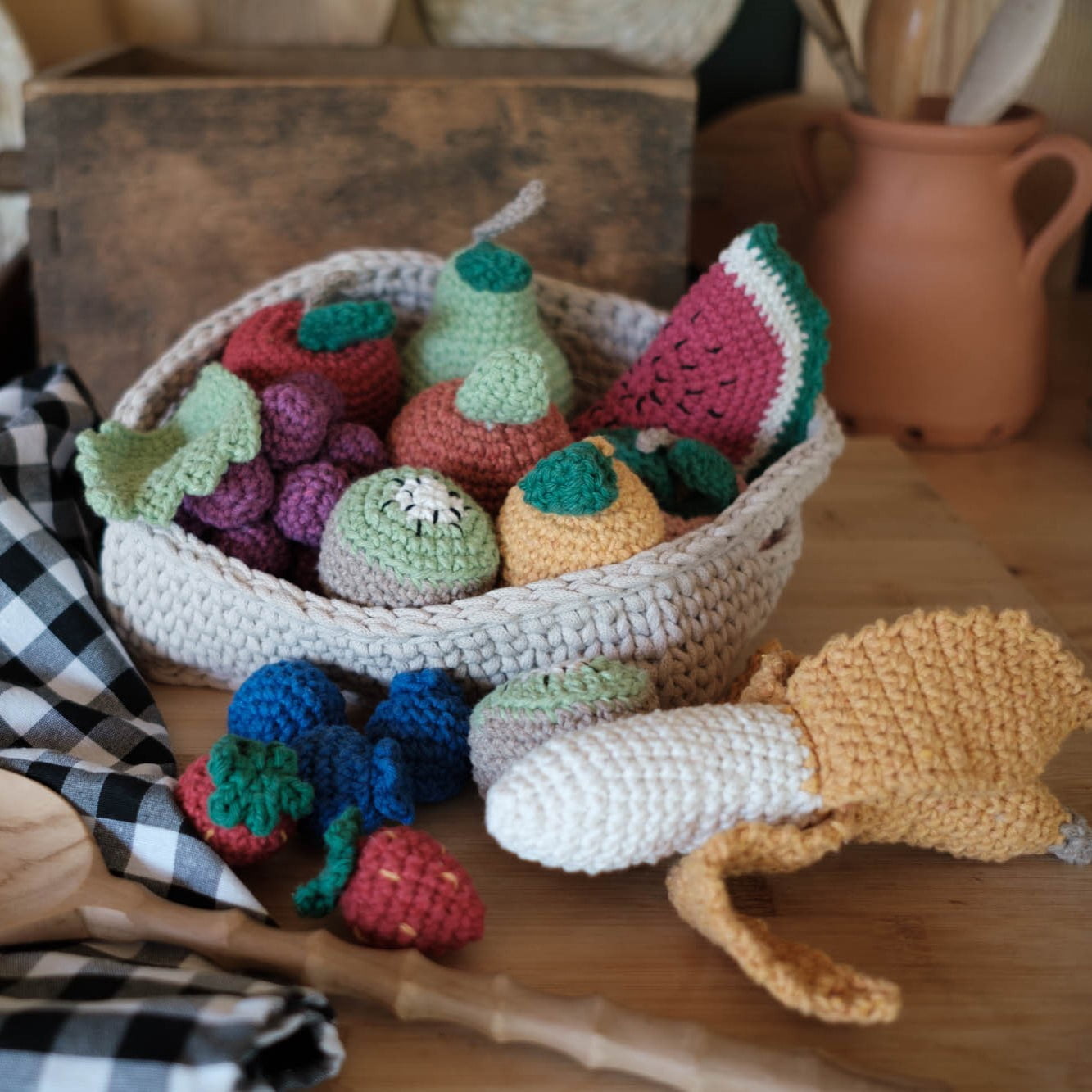 Hoooked Amigurumi DIY Kit W/Eco Barbante Yarn-Fruits Kit