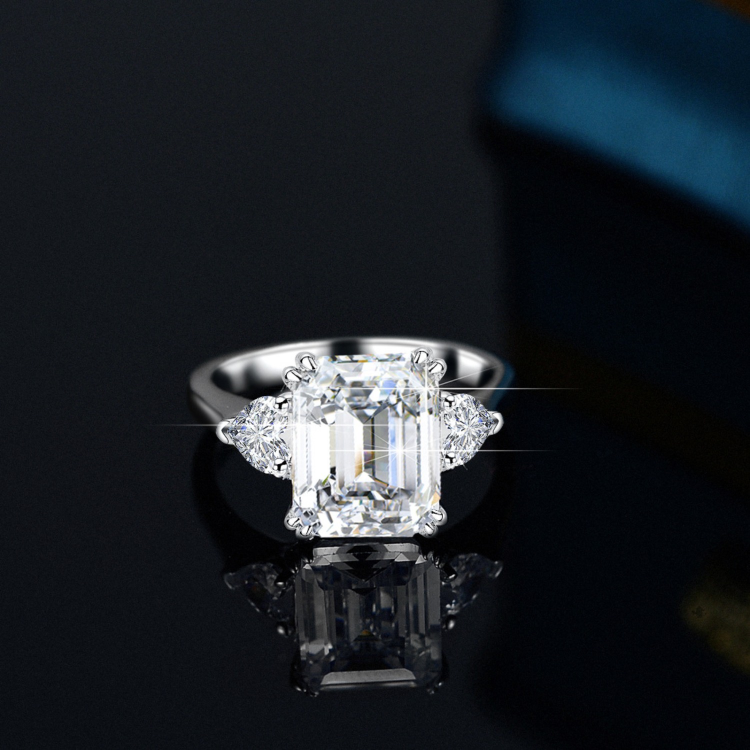 4ct Emerald Cut Moissanite Engagement Rings for Women Wedding Rings D Color VVS1 Sterling Silver Diamond Rings Moissanite Anniversary Promise Rings for Women with Certificate