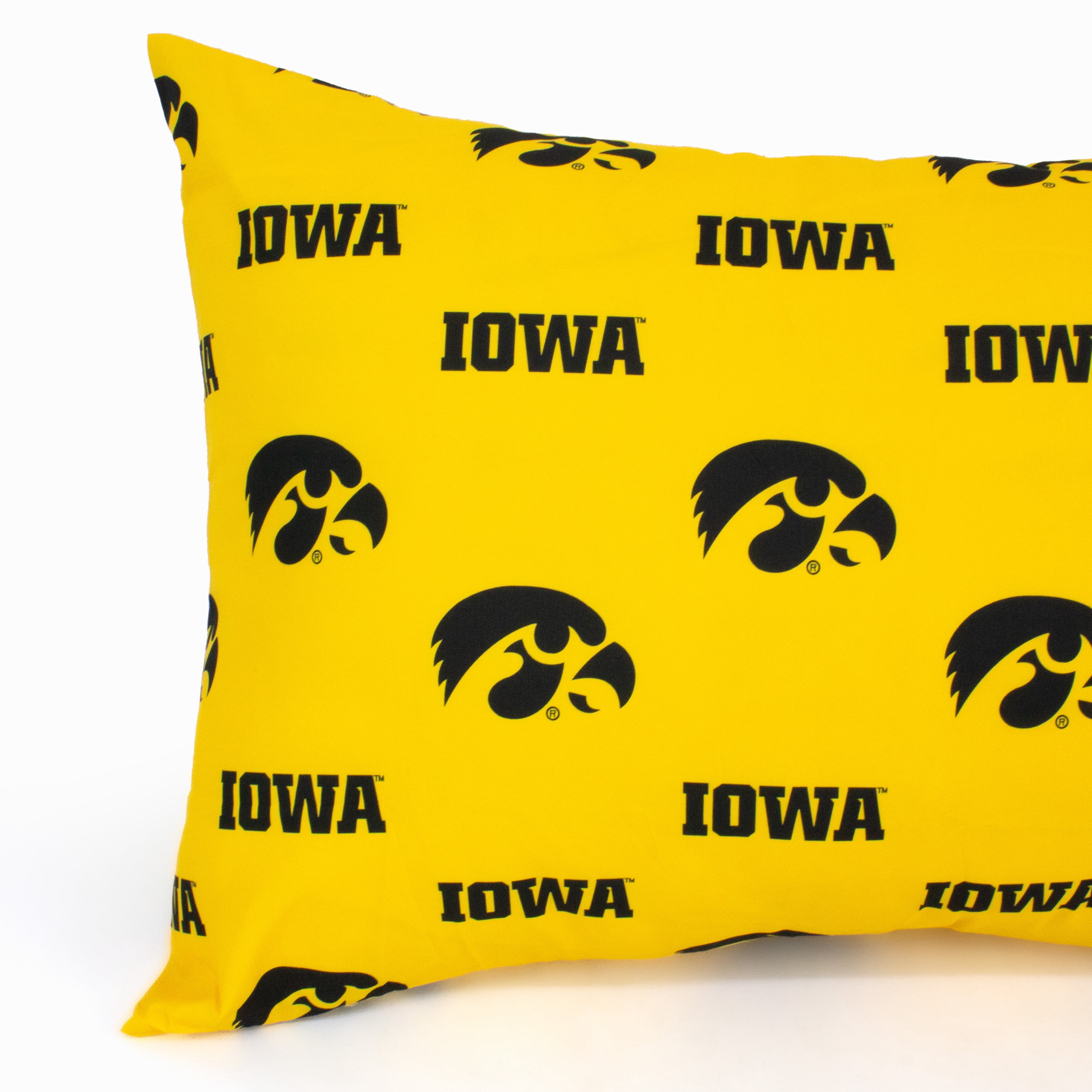 Iowa Hawkeyes Pillowcase Pair, Standard, 20" x 30" (2 Standard Pillowcases)