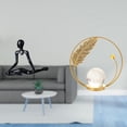 thumbnail image 2 of Figura de escritorio de pensador, escultura abstracta, bola de cristal, estatua de hierro, decoración con diseño moderno creativo, adecuada para ofici, 2 of 8