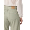 thumbnail image 4 of Levi Strauss Signature Women's and Women's Plus Vintage Barrel Jeans, Sizes 2-22, 4 of 7