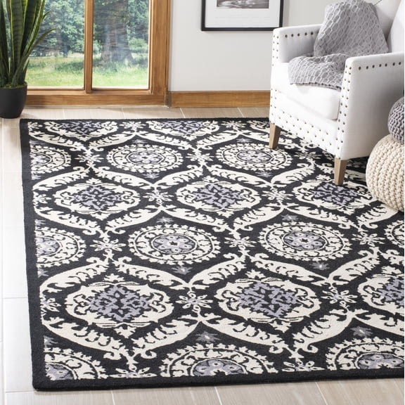 Safavieh Chelsea Hollie Geometric Area Rug, Black/Ivory, 5'3" x 8'3"