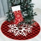 thumbnail image 5 of Falda para Árbol de Navidad de 90 Cm | Base de Poliéster Rojo con Estampado de Estrellas Doradas | Tapete Decorativo Duradero para Árbol de Navidad | Protege El Suelo de La Savia de Las Agujas de Pin, 5 of 6