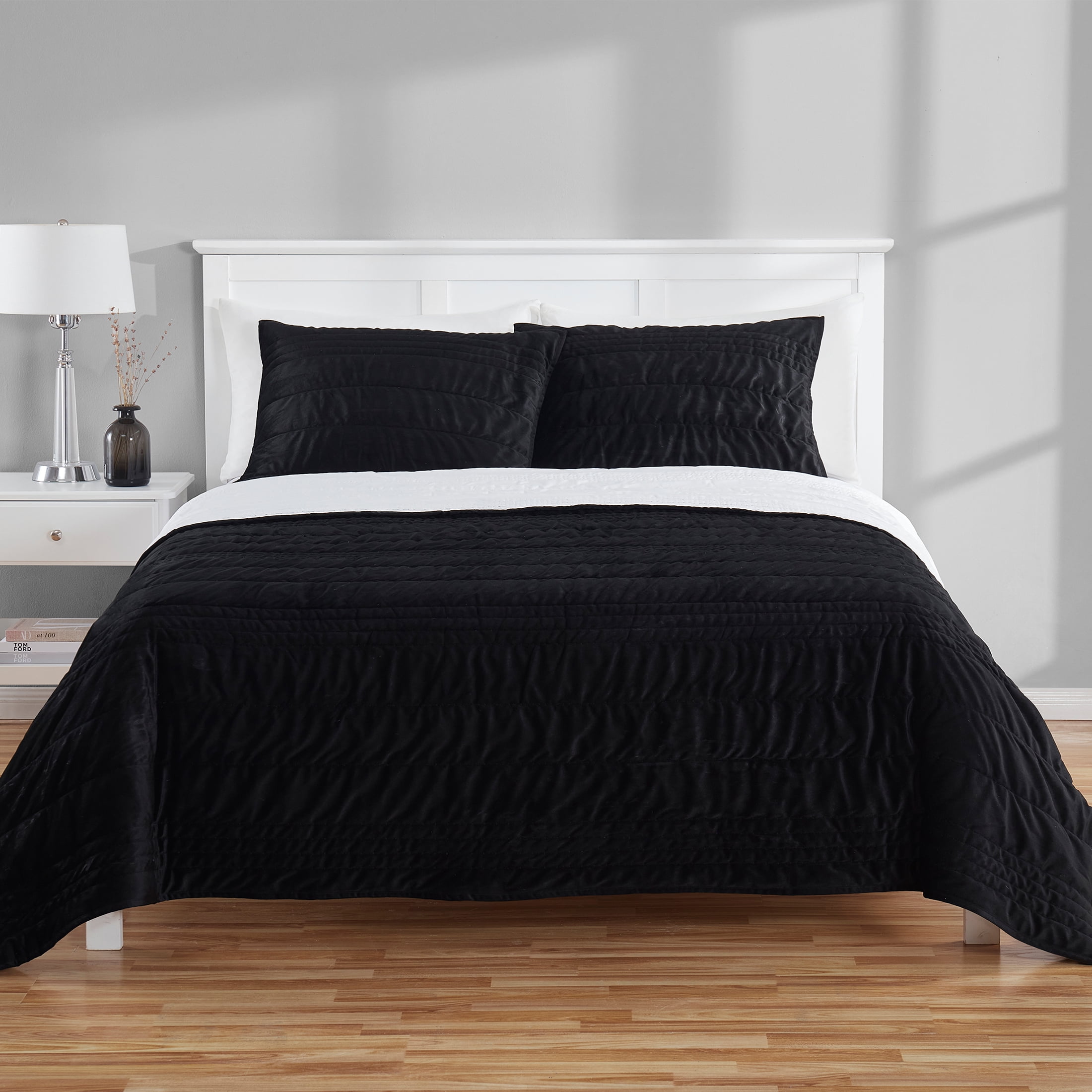 Mainstays Solid Black Zig Zag Stripe Reversible Crystal Mink Pillow Shams, King (2 Count)