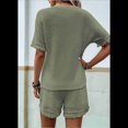 thumbnail image 4 of Conjunto de Dos Piezas para Mujer, con Flecos Texturizados, Top y Pantalón Corto, Color Verde XL, 4 of 6
