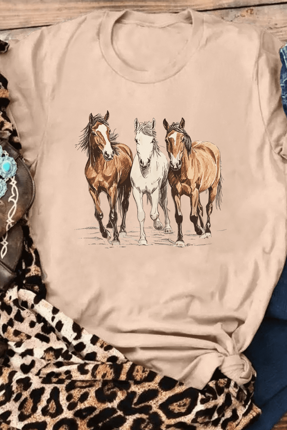 Women's Khaki Gallant Horses Printed Casual T-Shirt - Equestrian Style - [ZhiHiMeRi] | (US 20-22)2XL