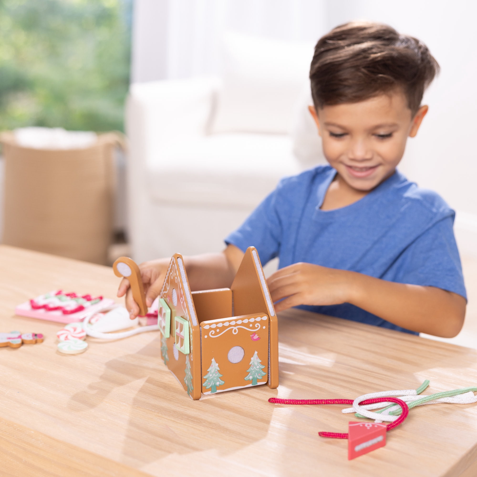 Melissa & Doug Pink Wooden Gingerbread House Reusable, Mess-Free Play Set Activity for Boys and Girls