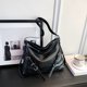 thumbnail image 5 of Bolsa bandolera de cuero PU, Bolsa de hombro sencillo a la moda, regalo de cumpleaños para niña (negro) Tmvgtek Para Estrenar, 5 of 9