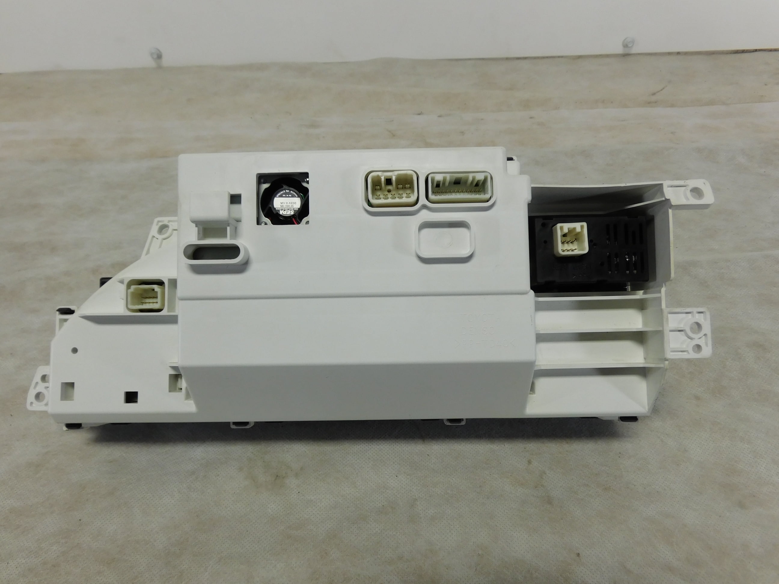 Pre-Owned 05 06 07 Toyota Avalon Navigation Information Display Screen OEM LKQ - Verify Specific Vehicle Fitment In Description - (Good)