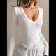 thumbnail image 4 of Camisetas de Larga con Cuello en V para Mujer, Camisetas Básicas de Entrenamiento, Top Deportivo de Yoga, Top Corto Informal. L, 4 of 7