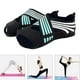 thumbnail image 3 of Calcetines de agarre de Pilates Yinane 2x de mujer antideslizante, 3 of 7