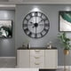 thumbnail image 4 of Reloj de pared grande vintage, redondo, de metal, silencioso, funciona con pilas, 24 pulgadas, decorativo, moderno, negro, con números romanos, montado en la pared, 60 cm, 4 of 4