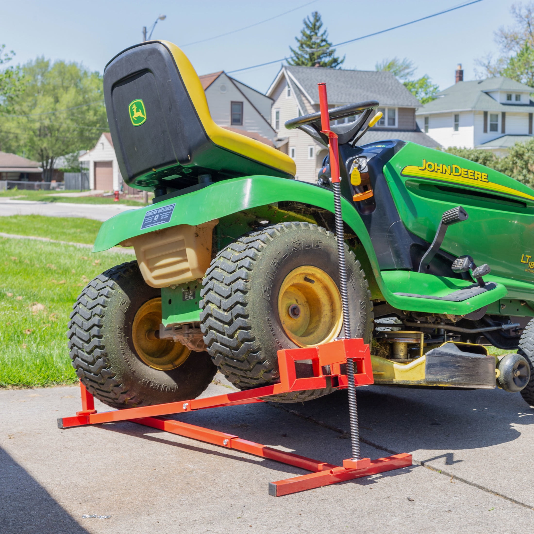 Stalwart Mower Lift - 880lb Capacity Tractor or Lawn Mower Lift Jack, Red