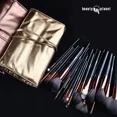 thumbnail image 4 of Juego de 32 brochas de maquillaje profesionales, cerdas suaves de alta calidad, madera auténtica, bolsa de maquillaje portátil para profesionales de la belleza, 4 of 4