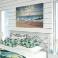 thumbnail image 4 of DESIGN ART Designart "Palm Mirage Tropical Pattern" Green Tropical - Bedding Cover Set With Shams King, 4 of 5