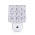 thumbnail image 1 of Balery Bouquet and Lavender Flowers Luz Nocturna LED con Sensor Automático, Enchufe con Sensor Crepuscular, Luz Suave de 0.5W para Dormitorio, Pasillo, Baño-UK, 1 of 7