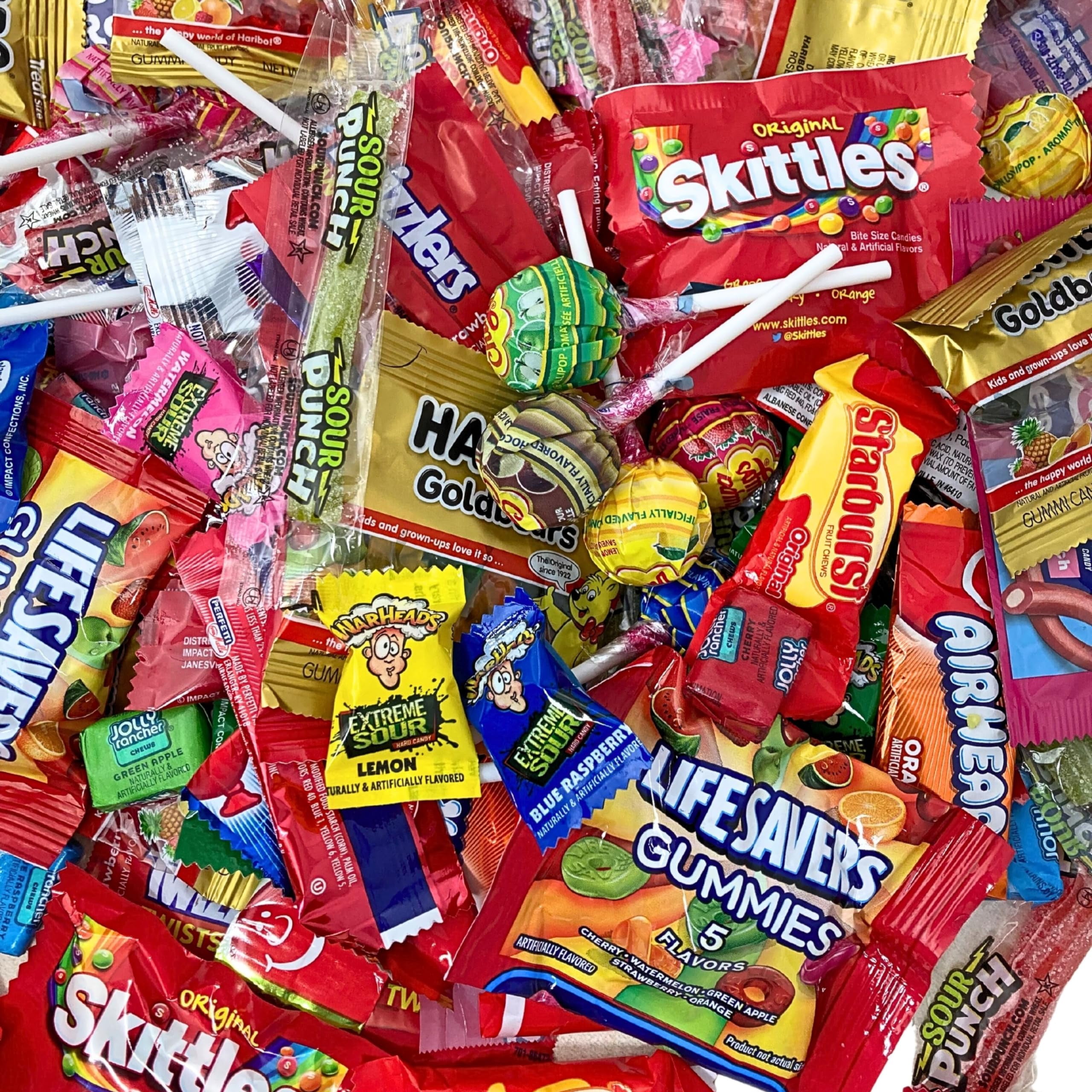 Holiday Candy Assorted Giant Huge Party Candy Mix-6-lbs-Holiday,Candy Individually Wrapped Bulk Candy Variety Pack Skittles,Starburst,Gummies,Lollipops,Funsized,Mars & More! (96-Oz)