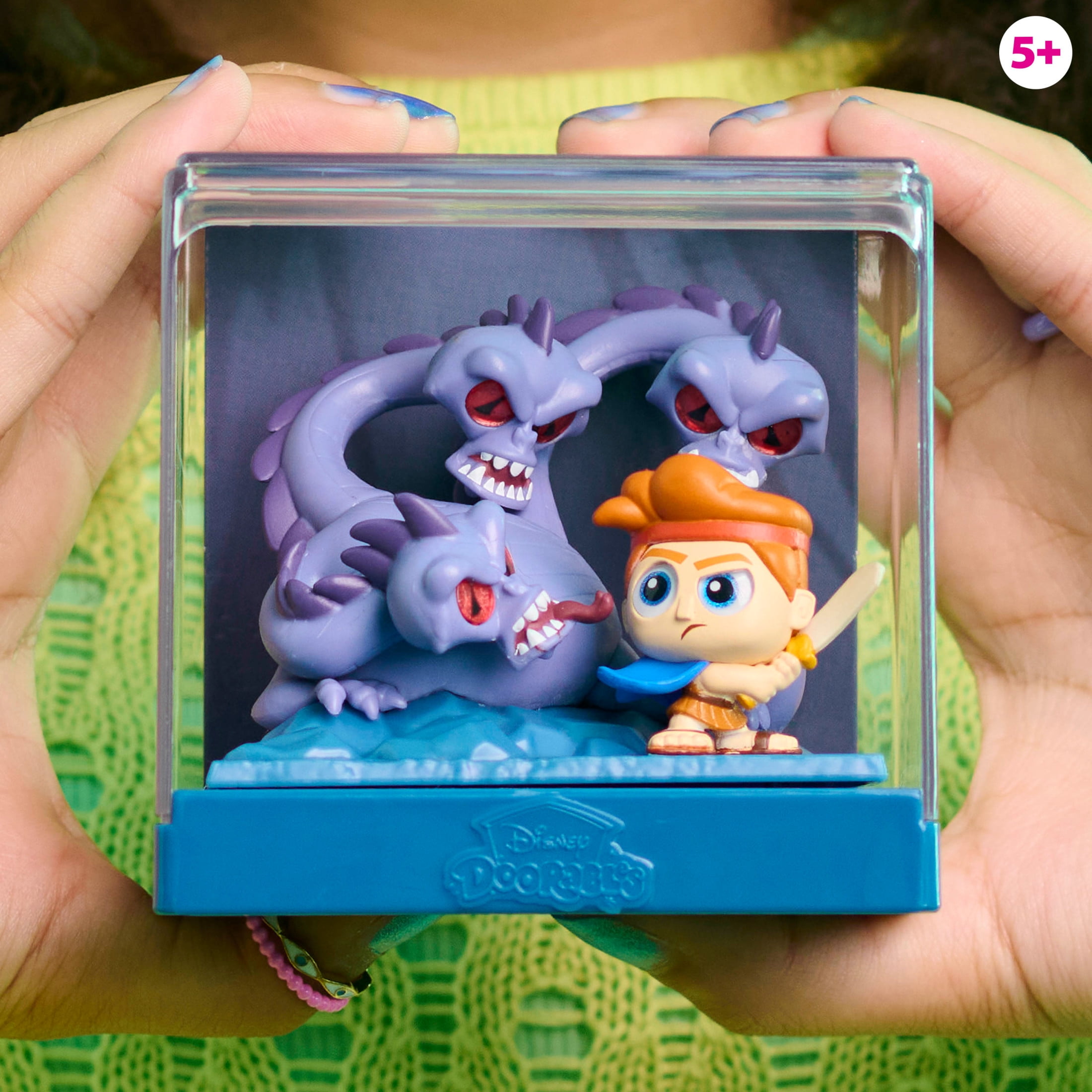 Disney Doorables Movie Moments Series 3 Figures, 2 Exclusive 1.5-in Collectible Figurines, Ages 5 up