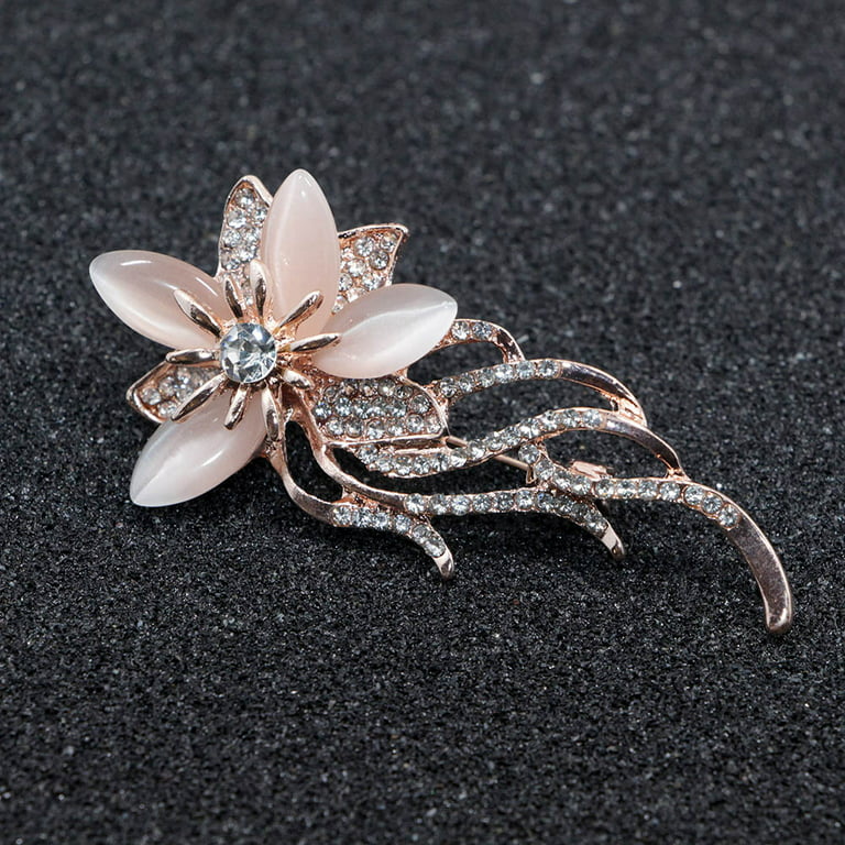 Yesbay Women's Flower Brooch Pin Shiny Rhinestone Party Jewelry Scarf Garment Gift,Brooch Pin, Adult Unisex, Size: 1, Beige